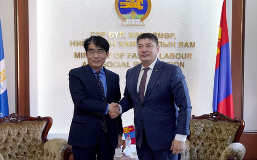 Залуучуудын хөдөлмөр эрхлэлтийг нэмэгдүүлэж хөдөлмөрийн нөхцөлийг сайжруулах тал дээр хамтарч ажиллана